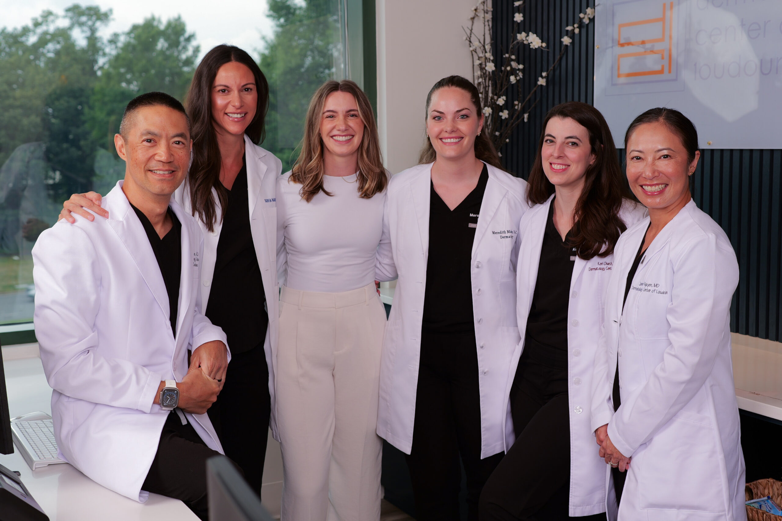 Professional Group Photo Of Medical Team At Healthcare Facility - Goodluckstef Productions